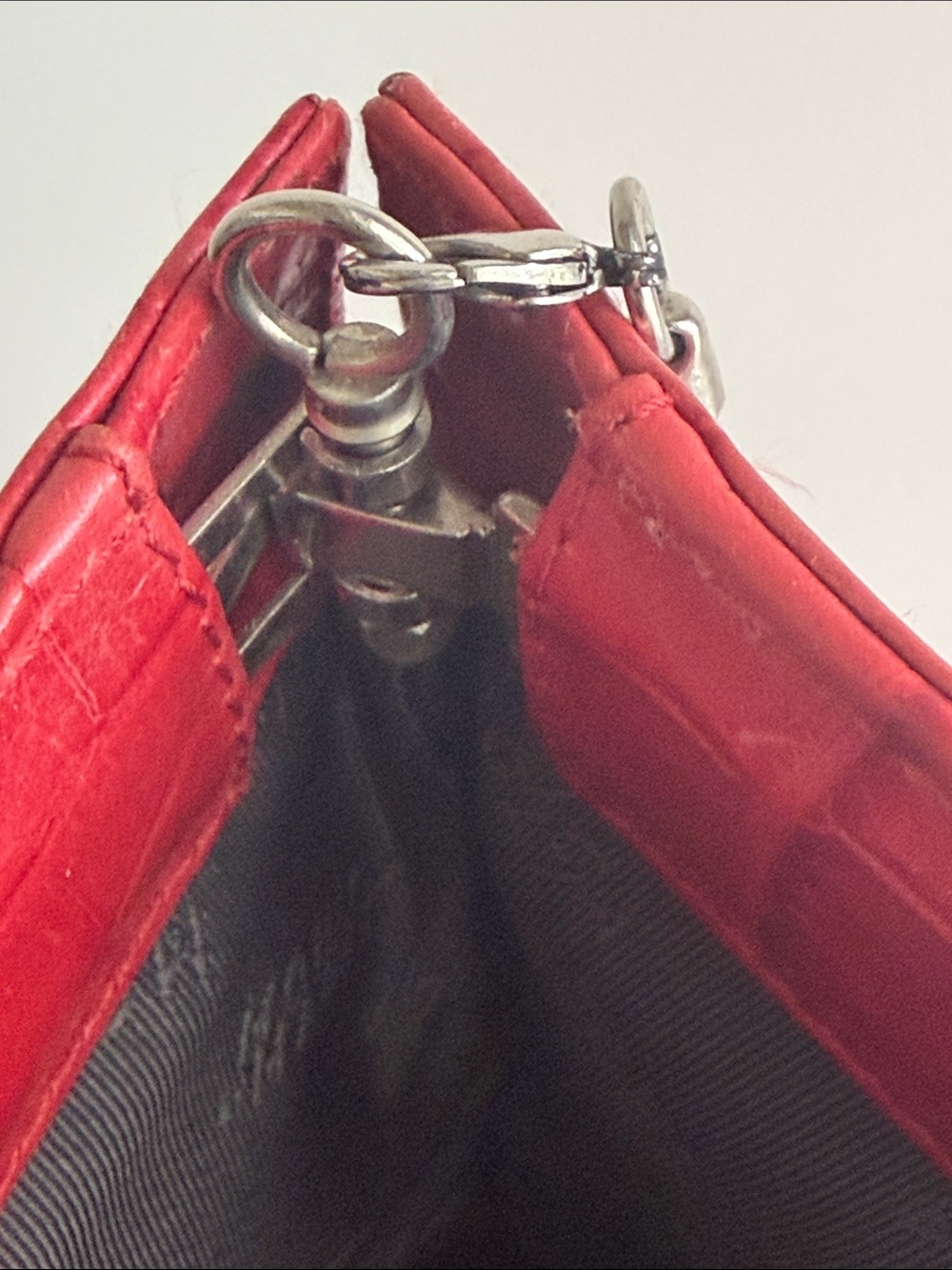 VINTAGE Bruno Magli Monica Croc Embossed Red Leather Clutch Bag Y2K RARE Indie - Picture 7 of 13